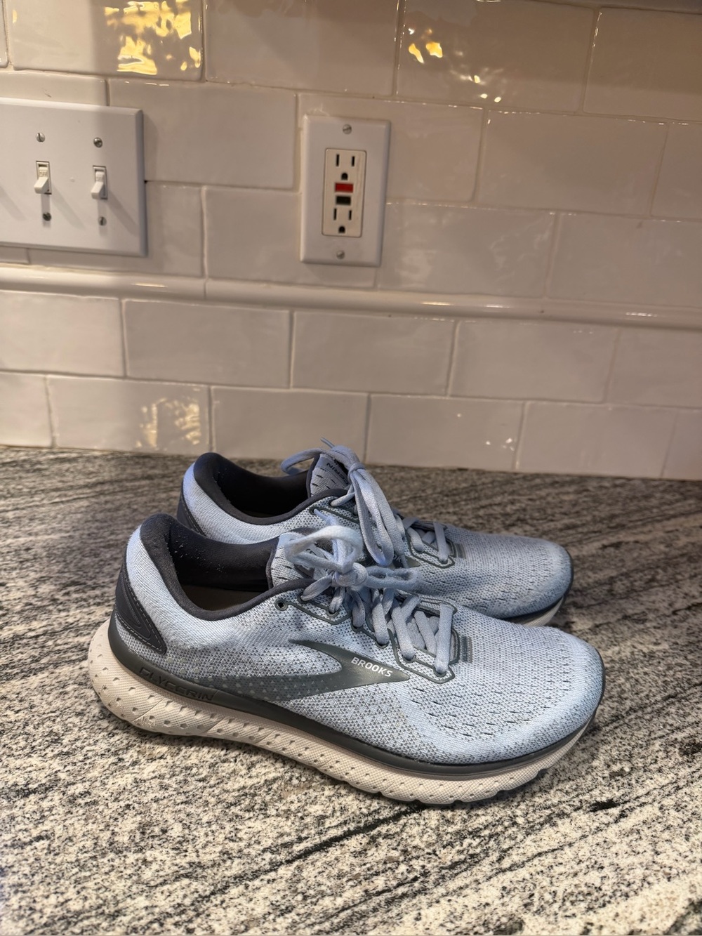 Women’s Brooks Glycerin 18 Size 7.5